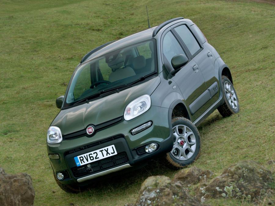  Fiat Panda 4x4 2013 года  (UK) (фото 8 из 16)